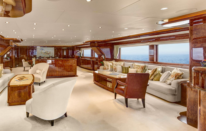 Charter yacht Baron Trenck with Ocean5