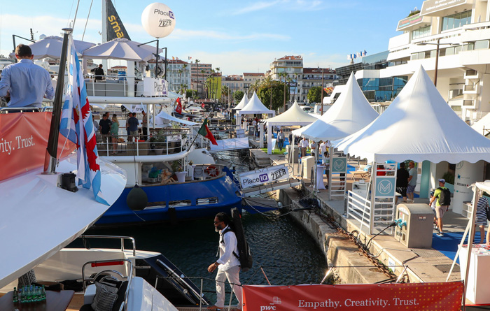 Dock tents and branding at Cannes events with Ocean5