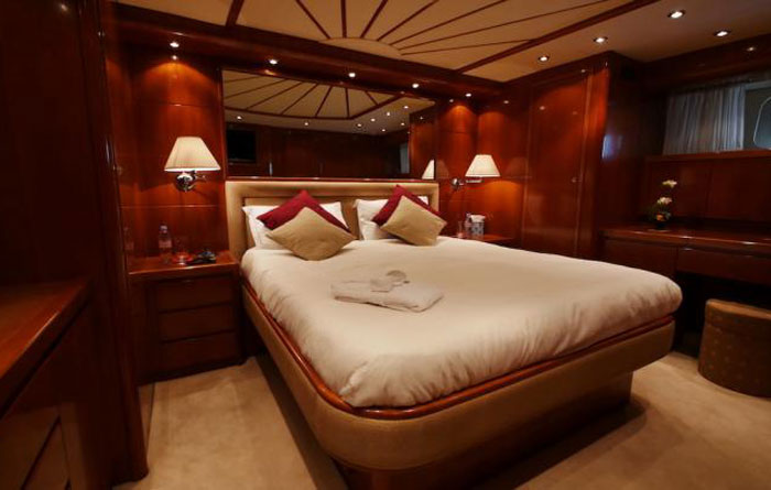 Master cabin on charter yacht Leonida 2