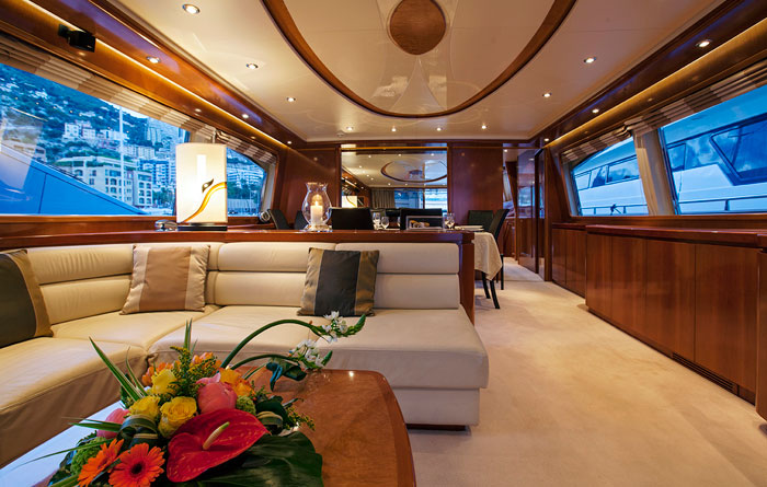 Yacht Leonida 2 salon