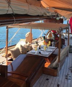 Sunshine's rear deck - Sail charters Ocean5
