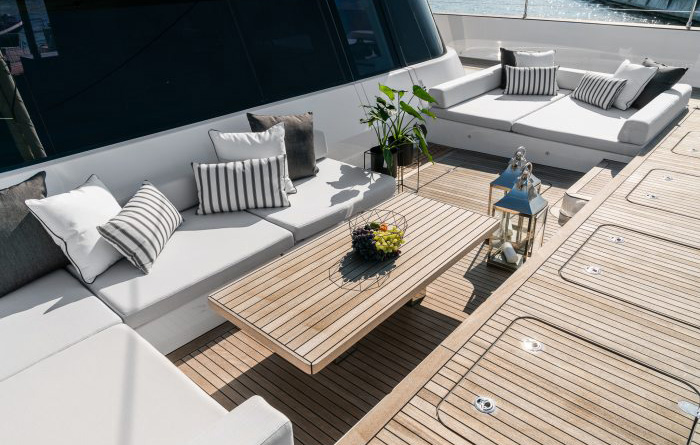 Above& Beyond's spacious foredeck