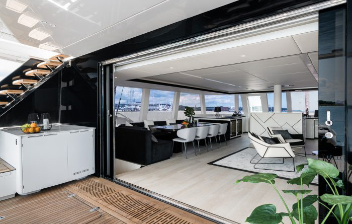Fully serviced yachts with open spaces