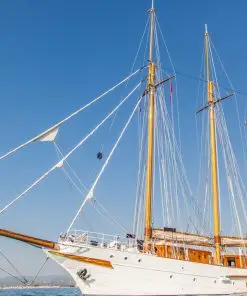 Yacht Trinakria for a classic cruise